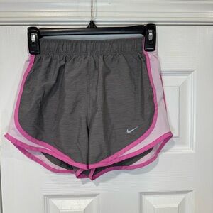 Nike Gray Pink White Athletic Shorts Curved Mesh Hem Womens XS Built In Liner